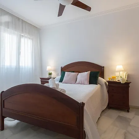 Avenida Playa 3 2 Banos * 加的斯