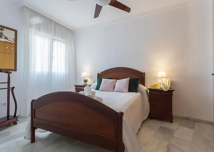 Avenida Playa 3 2 Banos * 加的斯